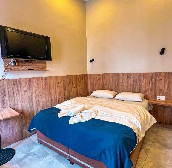 标准间, Taksim Eymen Palace