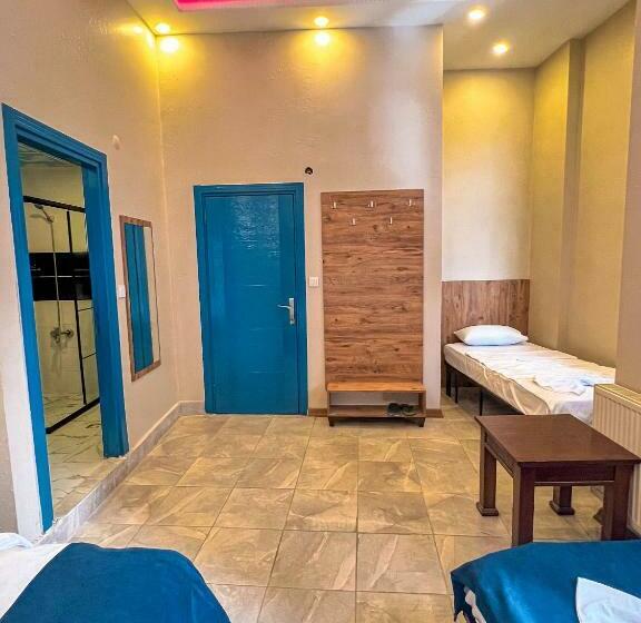 标准三人间, Taksim Eymen Palace