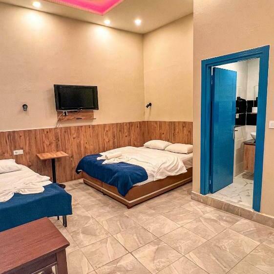 标准三人间, Taksim Eymen Palace