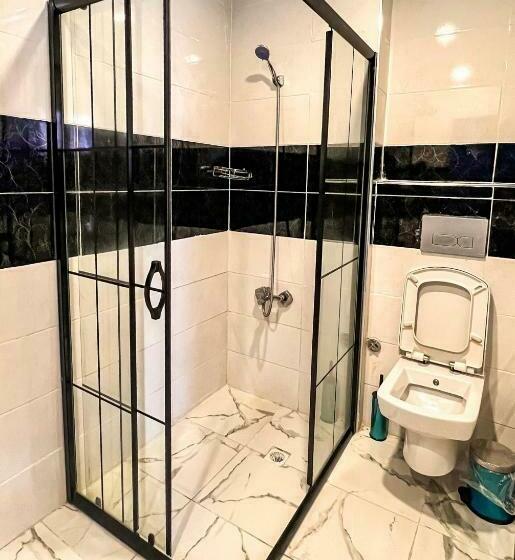 标准三人间, Taksim Eymen Palace