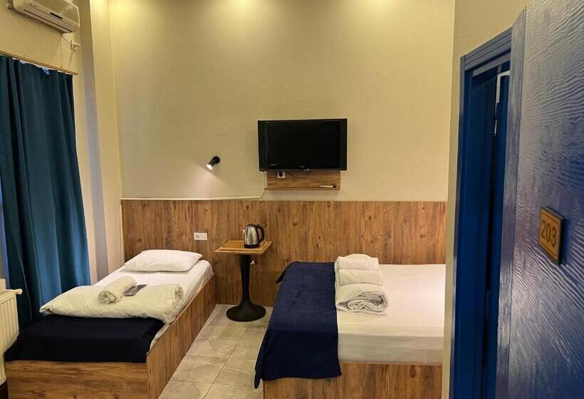 标准三人间, Taksim Eymen Palace