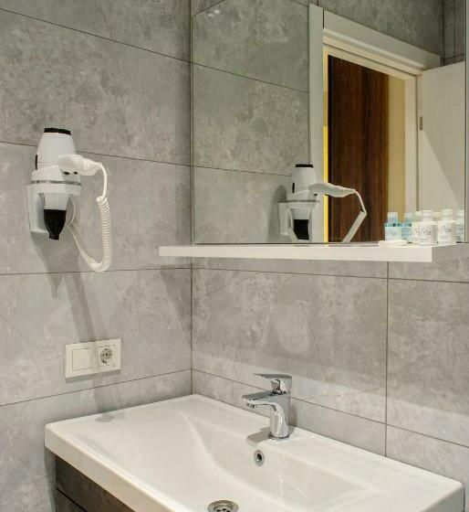 سوییت لوکس, La Mia Suites