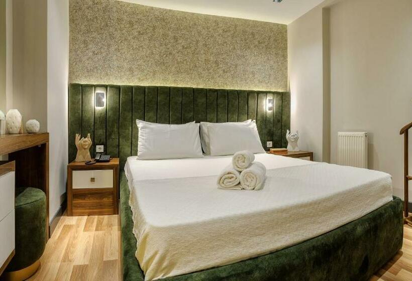 سوییت لوکس, La Mia Suites