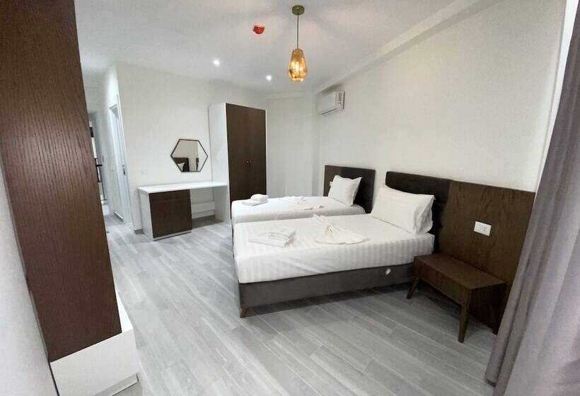 חדר סטנדרט, The Honeycomb Boutique