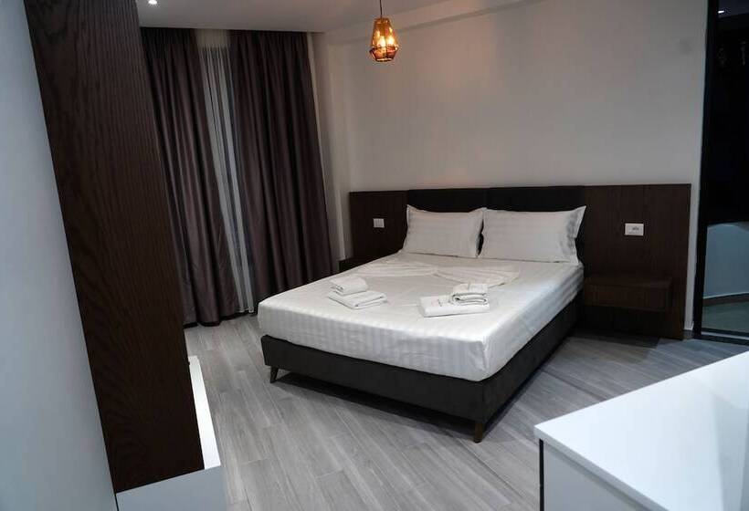 חדר סטנדרט, The Honeycomb Boutique