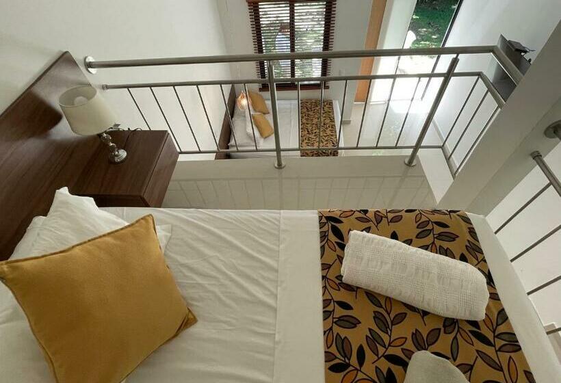 클래식 4인 룸, Lake House Resort Country Club & Spa