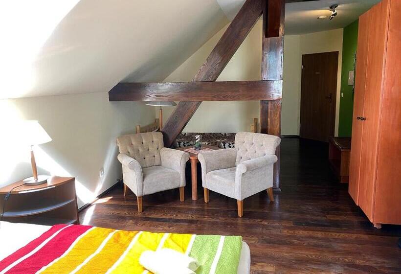 스탠다드 트리플 룸, Pension Unter Der 250 Jährigen Eiche   Lehde Zentrum