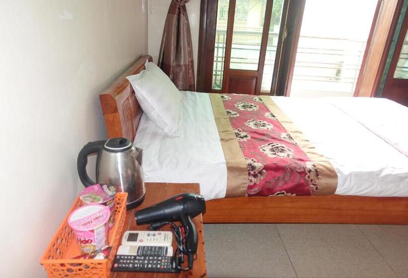 اتاق استاندارد چهار تخته, Ha Giang Balo