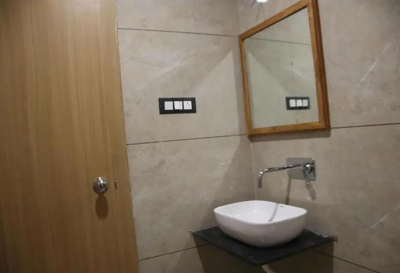 Deluxe-huone, The Sky Comfort Beach Hotel, Dwarka