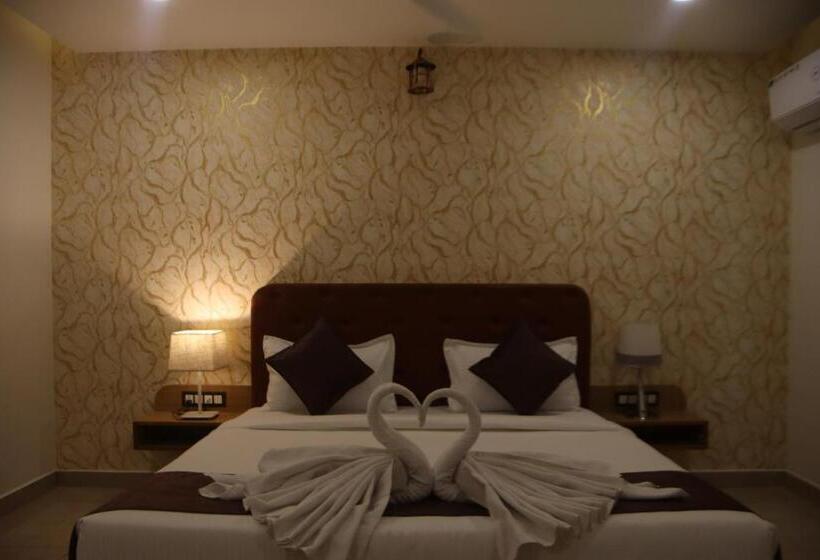 デラックスルーム, The Sky Comfort Beach Hotel, Dwarka