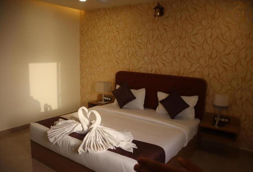 オーシャンビューデラックスルーム, The Sky Comfort Beach Hotel, Dwarka