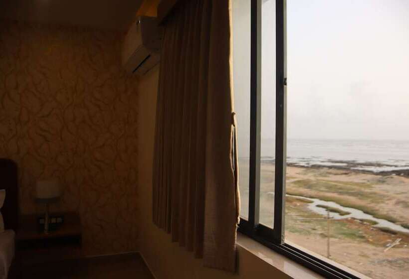 デラックスルーム, The Sky Comfort Beach Hotel, Dwarka