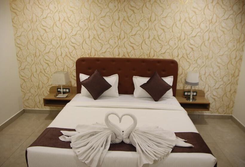 デラックスルーム, The Sky Comfort Beach Hotel, Dwarka