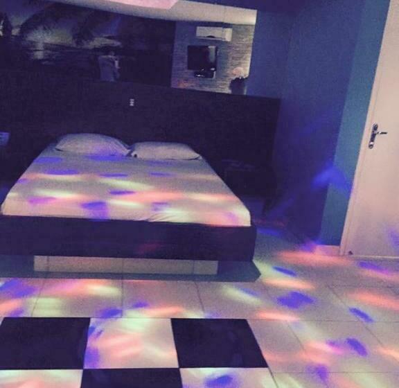 جناح سوبيريور, Motel Kalipso