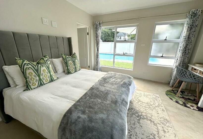 Номер Стандарт, Adrift Guesthouse St Francis Bay