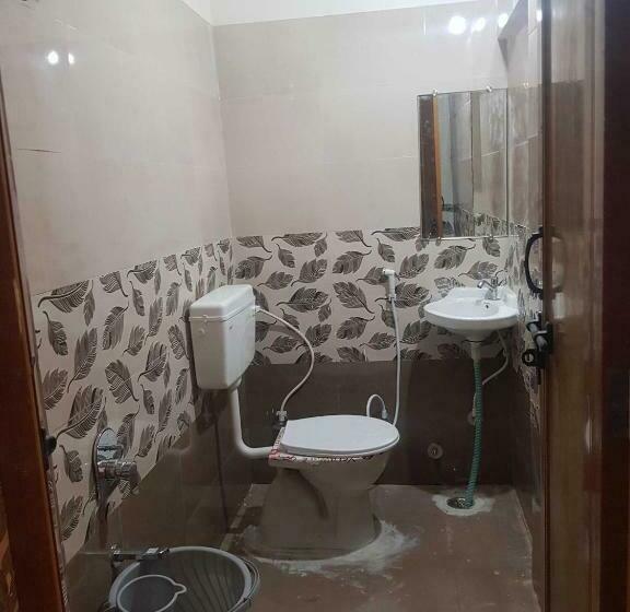 Klassiskt Trippelrum, Collection O Hotel Maatrika And Banquets