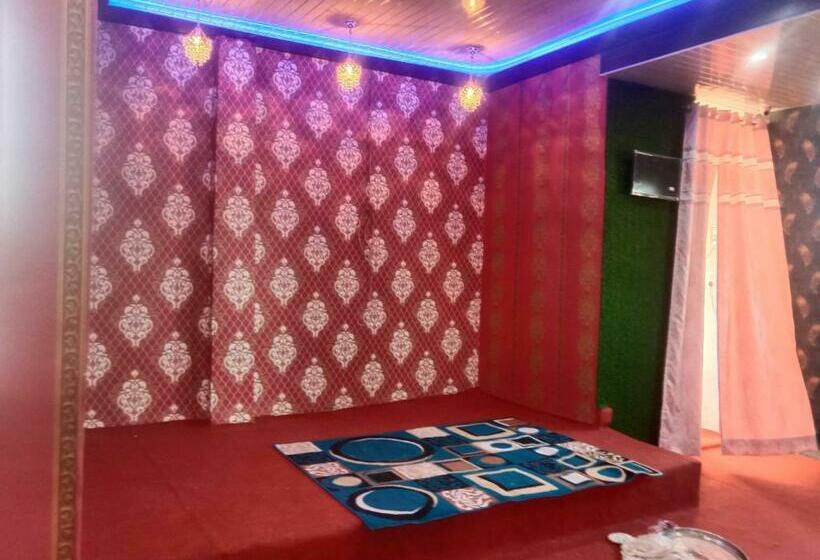 Klassiskt Trippelrum, Collection O Hotel Maatrika And Banquets