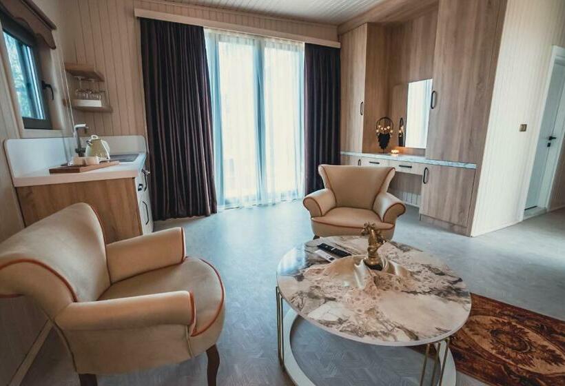 Номер Стандарт Вид на Бассейн, Cirali Hestia Lodge