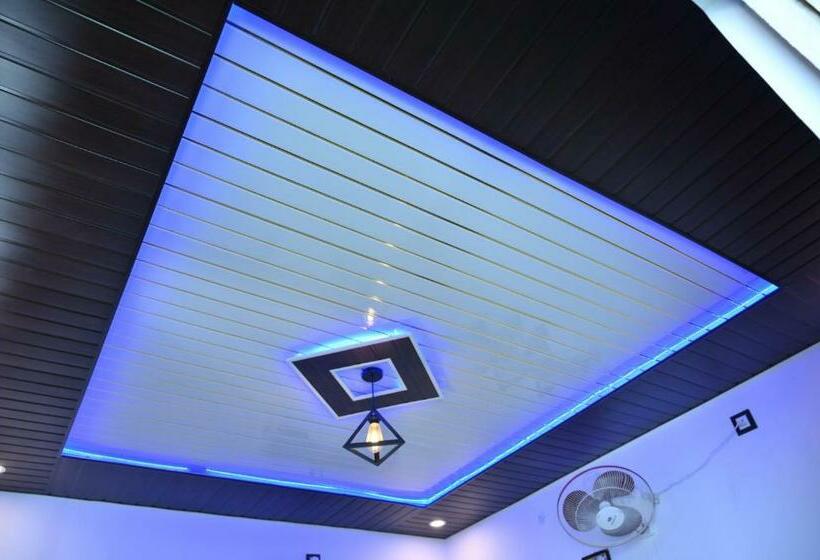 חדר דלוקס עם מרפסת, Privyrooms