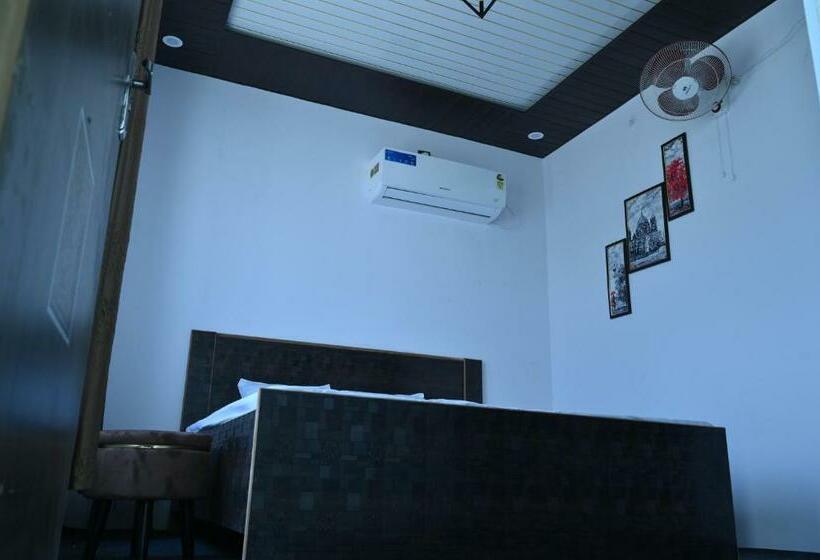 חדר דלוקס עם מרפסת, Privyrooms