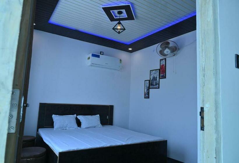 חדר דלוקס עם מרפסת, Privyrooms