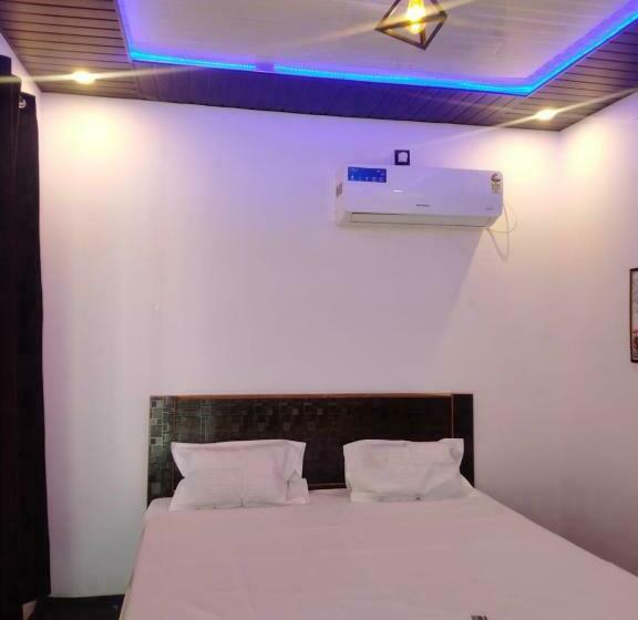 חדר דלוקס עם מרפסת, Privyrooms