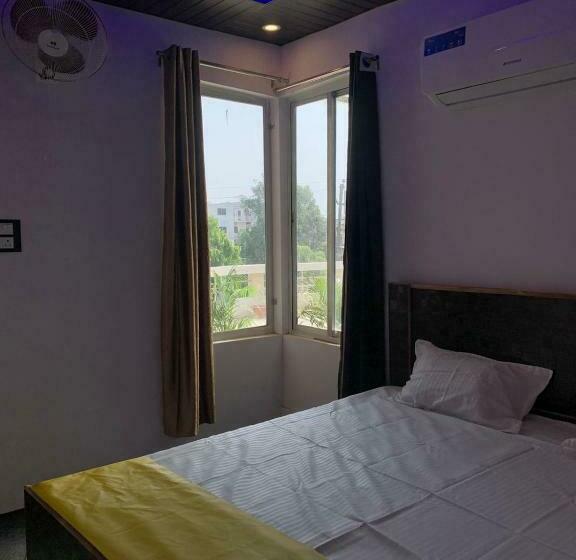 חדר דלוקס עם מרפסת, Privyrooms