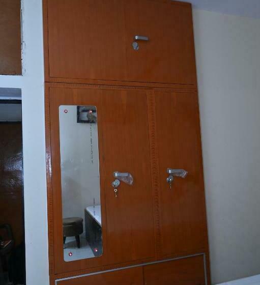 חדר אקונומי, Privyrooms