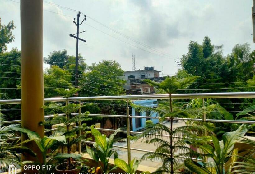 חדר דלוקס, Privyrooms