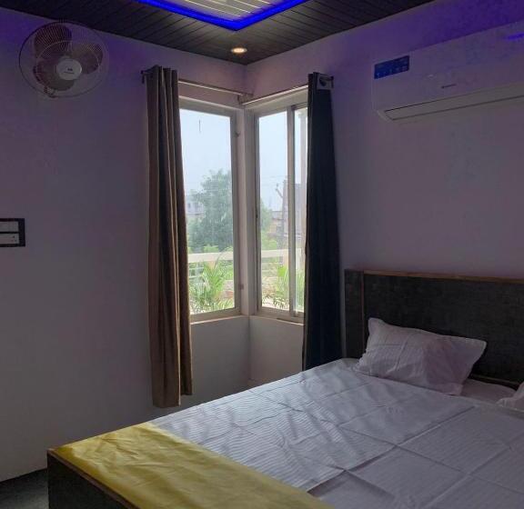 חדר דלוקס עם מרפסת, Privyrooms