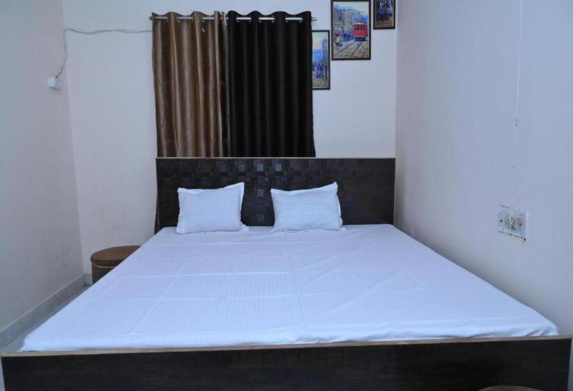 Люкс Повышенной Комфортности, Privyrooms