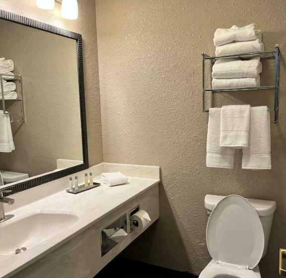 带按摩浴盆的套房, Grandstay Hotel & Suites