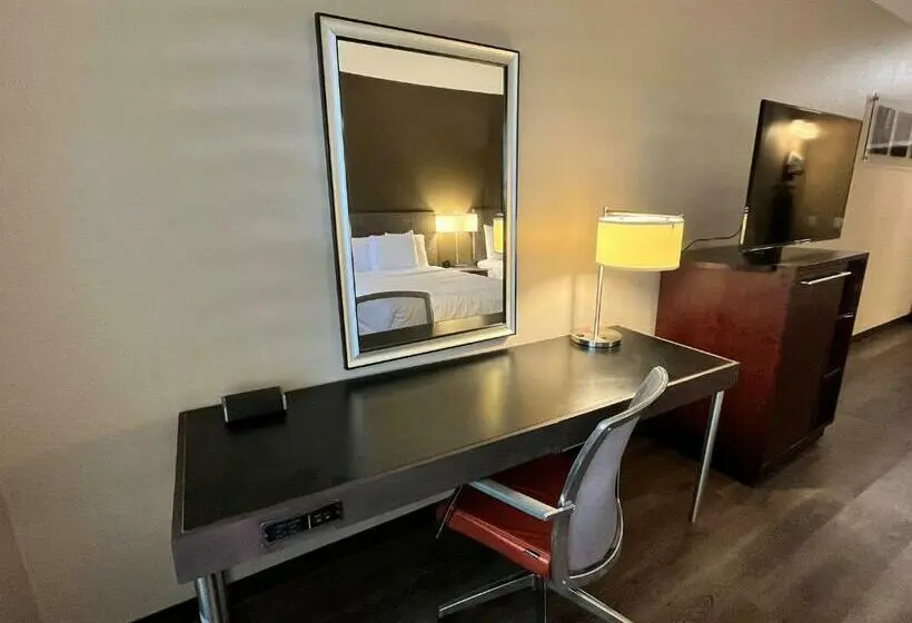 スイート, Grandstay Hotel & Suites