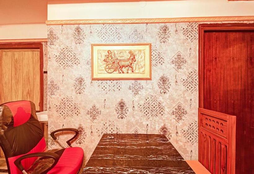 חדר קלאסי לשלושה, Collection O The Mughalaes Delicacy