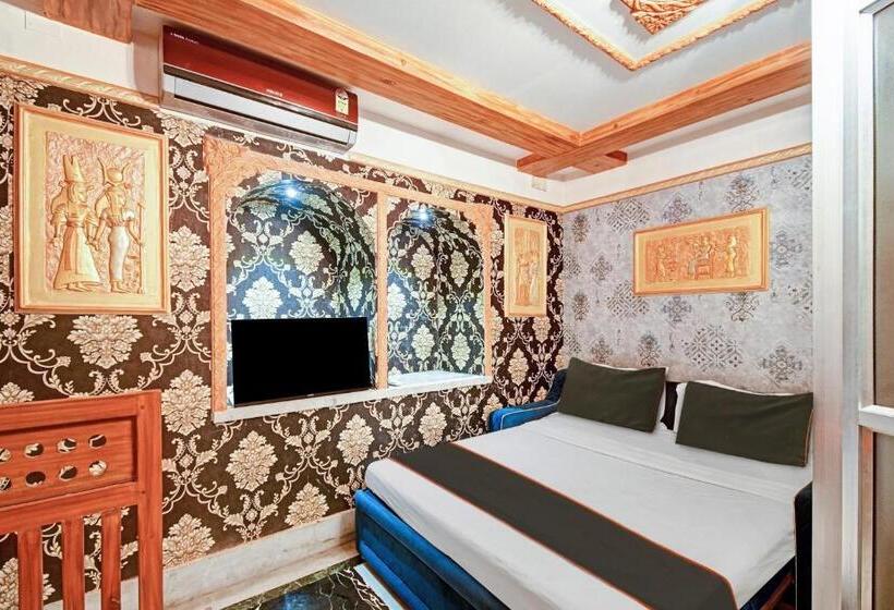 חדר קלאסי לשלושה, Collection O The Mughalaes Delicacy