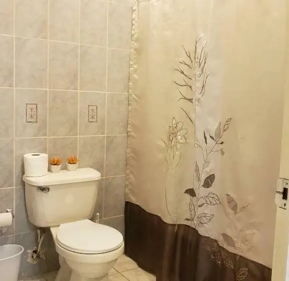 اتاق لوکس با تخت بزرگ, Lion’s View Bed & Breakfast