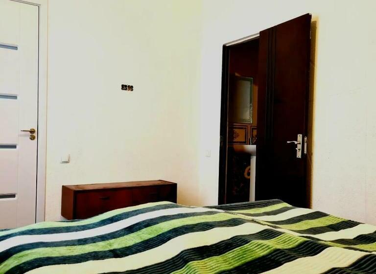 اتاق استاندارد, Old House Korolistavi