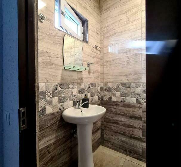 اتاق استاندارد, Old House Korolistavi