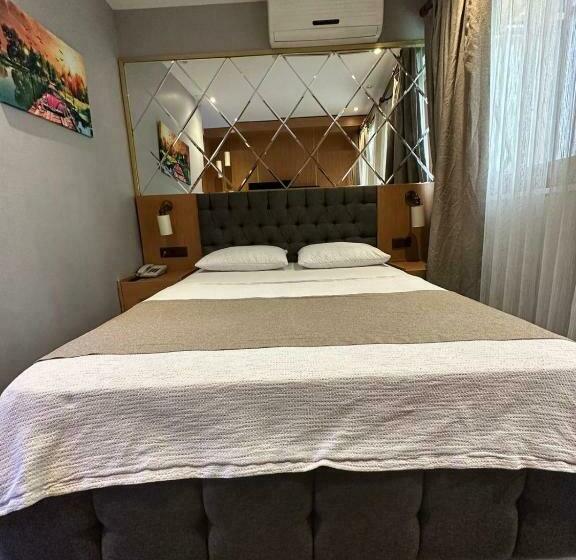 Номер Стандарт с Балконом, Ada Life Suit