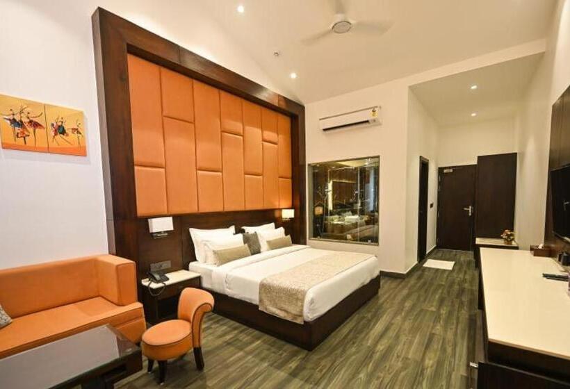 חדר דלוקס עם מרפסת, Tan N Sand