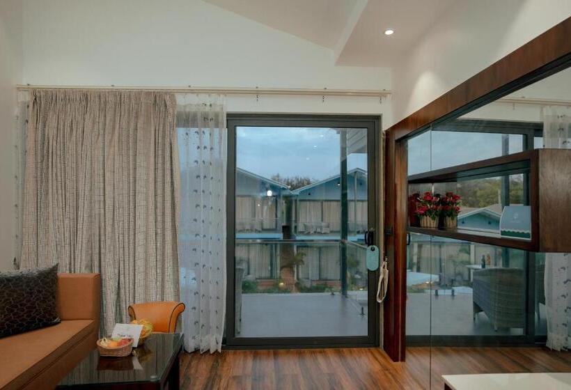 חדר דלוקס עם מרפסת, Tan N Sand