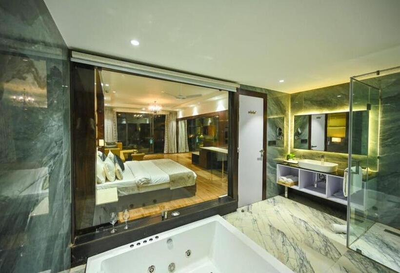 חדר דלוקס, Tan N Sand