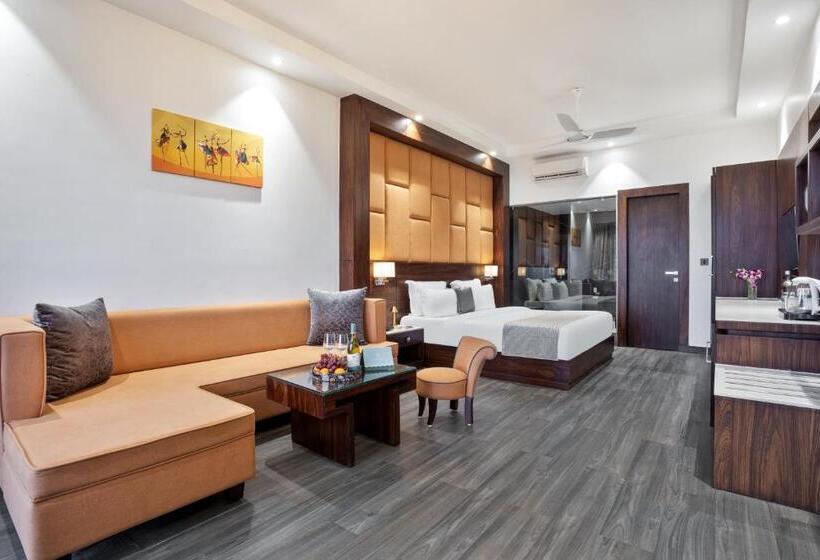 חדר סטנדרט עם מיטת קינג, Tan N Sand