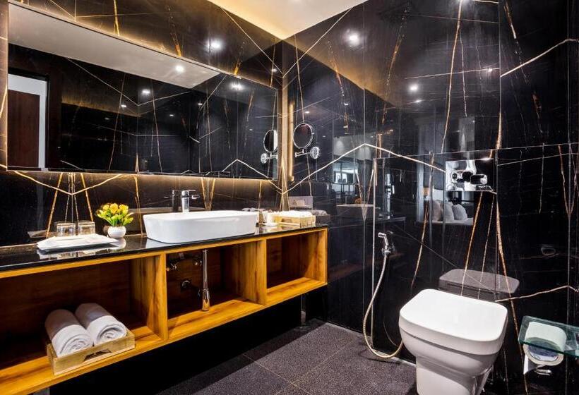 חדר סטנדרט עם מיטת קינג, Tan N Sand