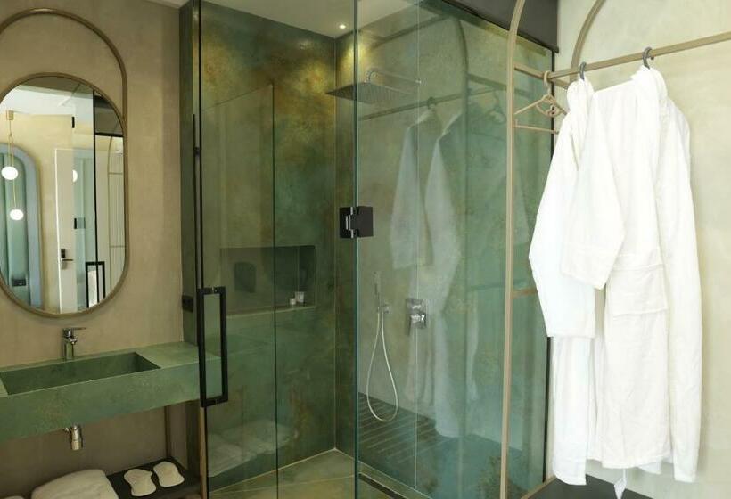 חדר דלוקס, Comfort Suites