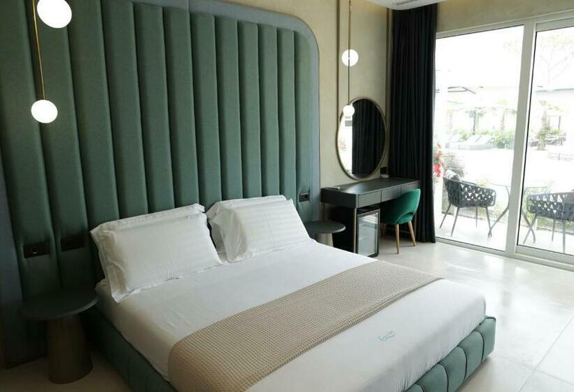 חדר דלוקס, Comfort Suites