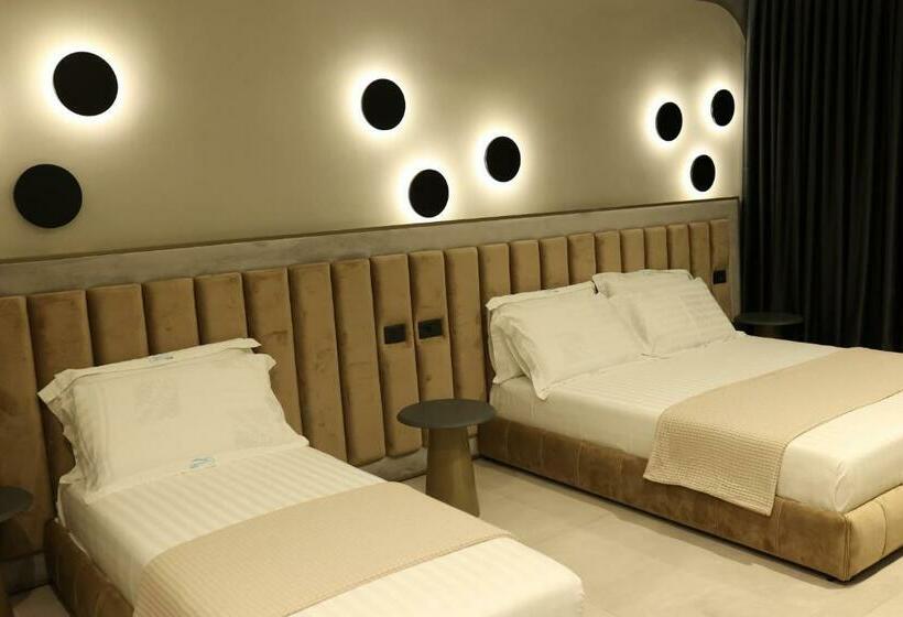 חדר דלוקס לשלושה, Comfort Suites