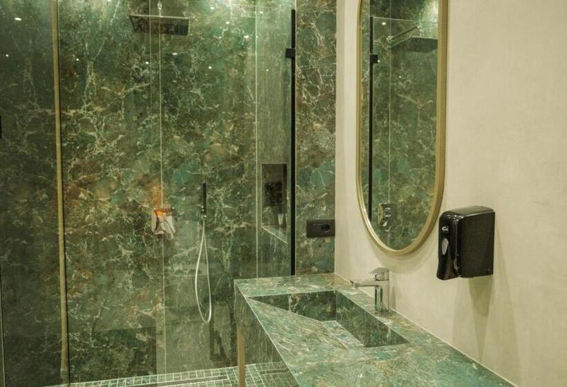 חדר דלוקס נוף לים, Comfort Suites