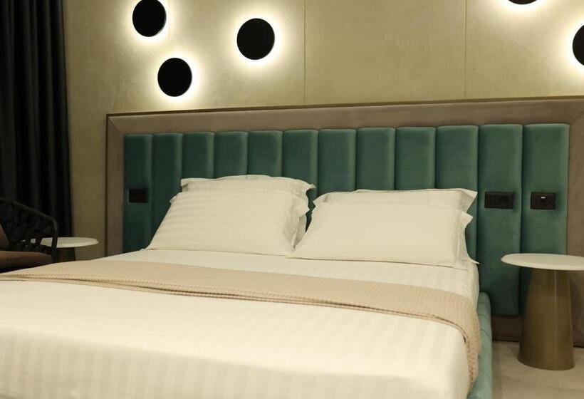 חדר דלוקס עם מרפסת, Comfort Suites