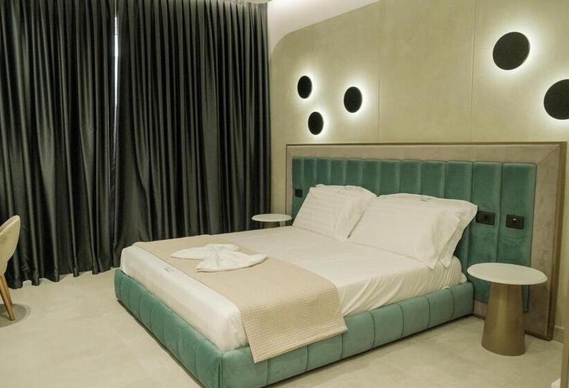 חדר דלוקס עם מרפסת, Comfort Suites